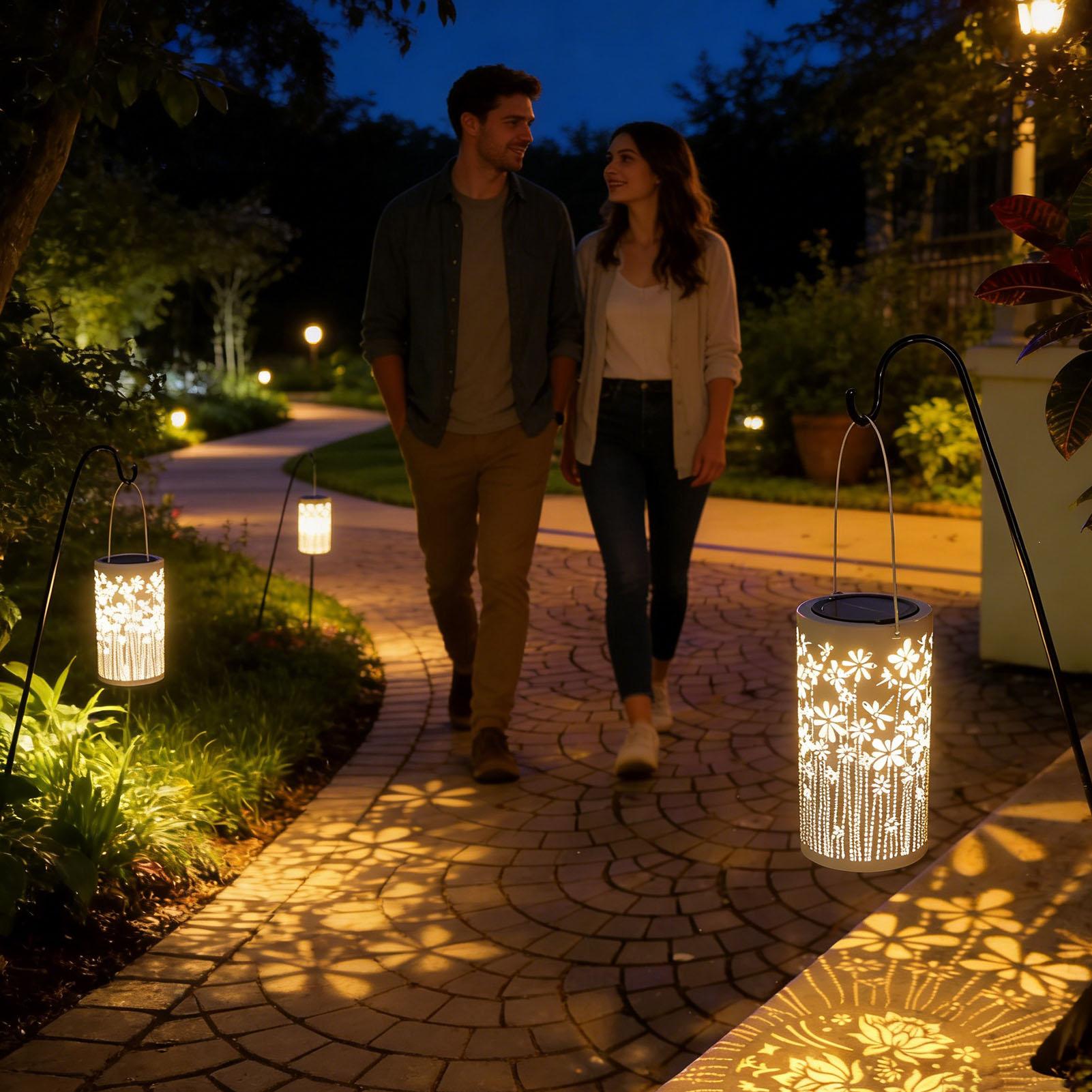 فوانيس شمسية زخرفية ملونة على  - مراجعة Outdoor Lighting And Landscape وسعره